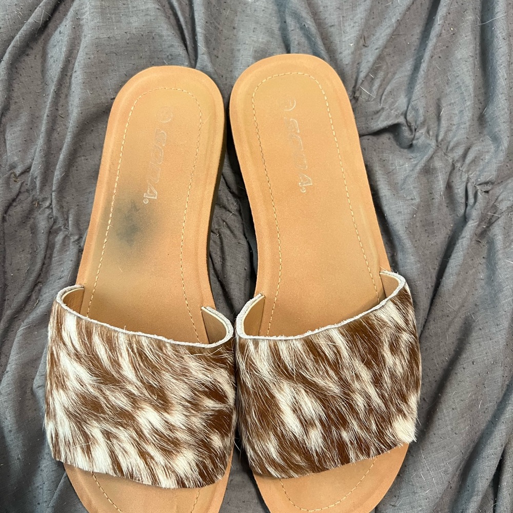 Cowhide sandals